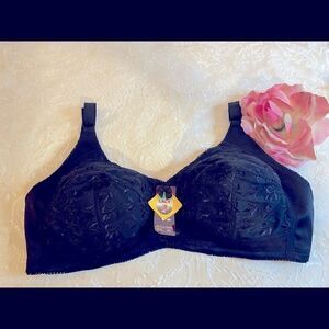 🌷Lacy assorted floral print sexy fashion Bra 38C
